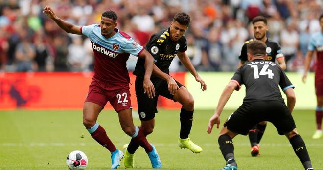 法媒预测法国战阿塞拜疆首发：埃基蒂克、马特塔搭档锋线（法国战阿塞拜疆首发前瞻：埃基蒂克与马特塔携手领衔锋线）