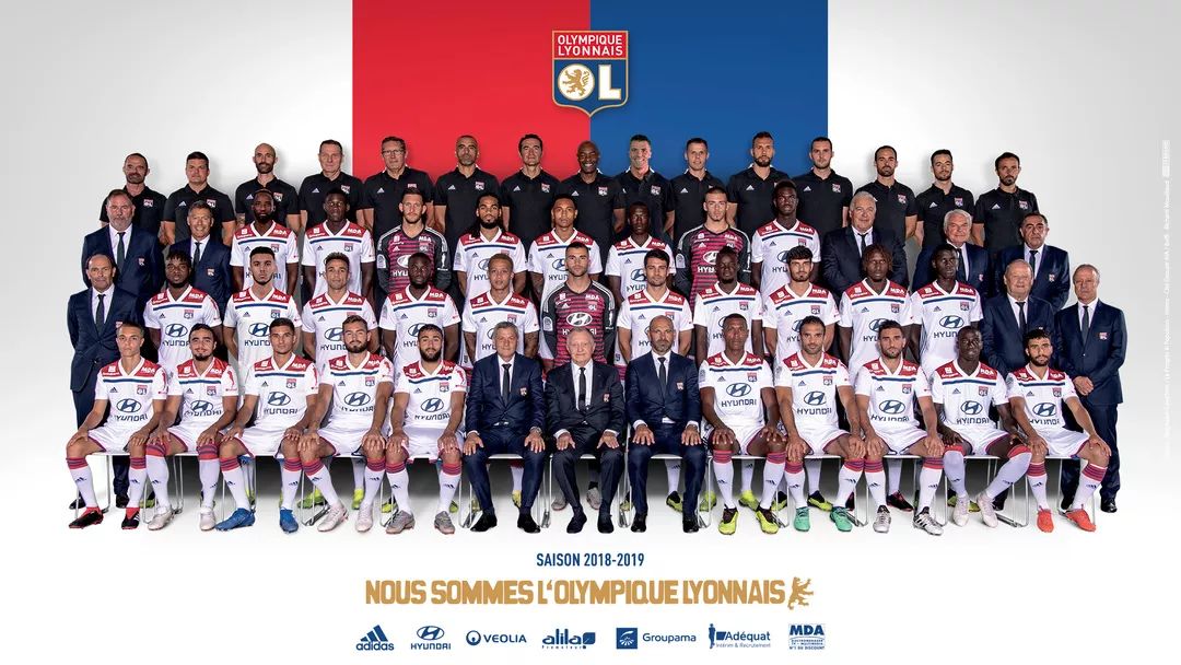 NBA勇士与篮网展开季后赛激烈对决（勇士对阵篮网，季后赛鏖战打响）