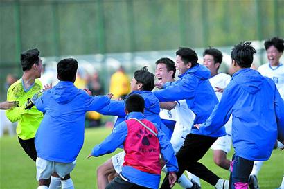 梁靖崑输球后自责！勒布伦谈逆转真相！大胖被腰伤一直困扰 王楚钦林诗栋复仇（梁靖崑赛后自责，勒布伦披露逆转原因；大胖腰伤缠身，王楚钦林诗栋强势复仇）