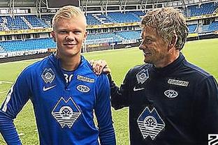 2025／26赛季英超：伦敦德比火热开打，切尔西迎战领头羊阿森纳（英超2025／26赛季伦敦德比上演，切尔西对阵榜首阿森纳）