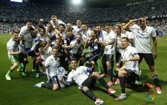 德甲60年头一遭！中国乒乓名将登传奇封面，王励勤都要偷师（德甲60年首见！中国乒坛名将亮相传奇封面，连王励勤也来取经）