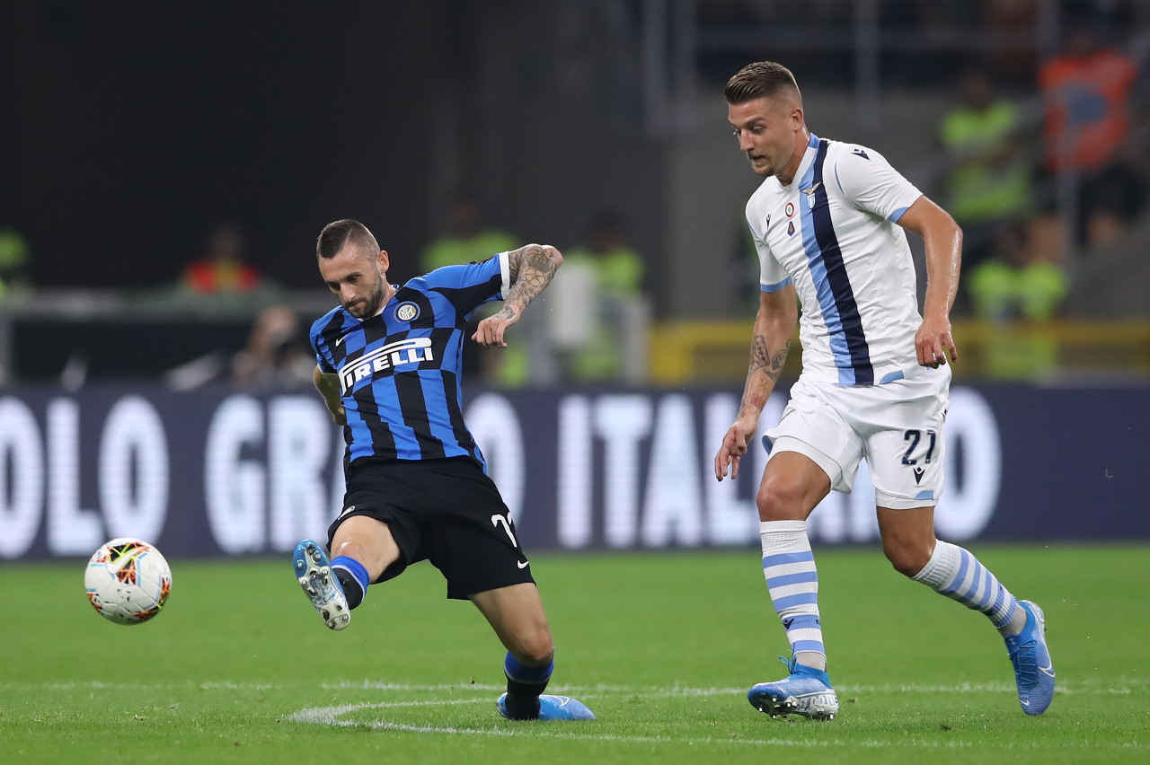 绿茵传承，足球主题文化展“十五运”站在广东美术馆开幕（广东美术馆启幕“十五运”站足球主题文化展，绿茵传承焕新启航）