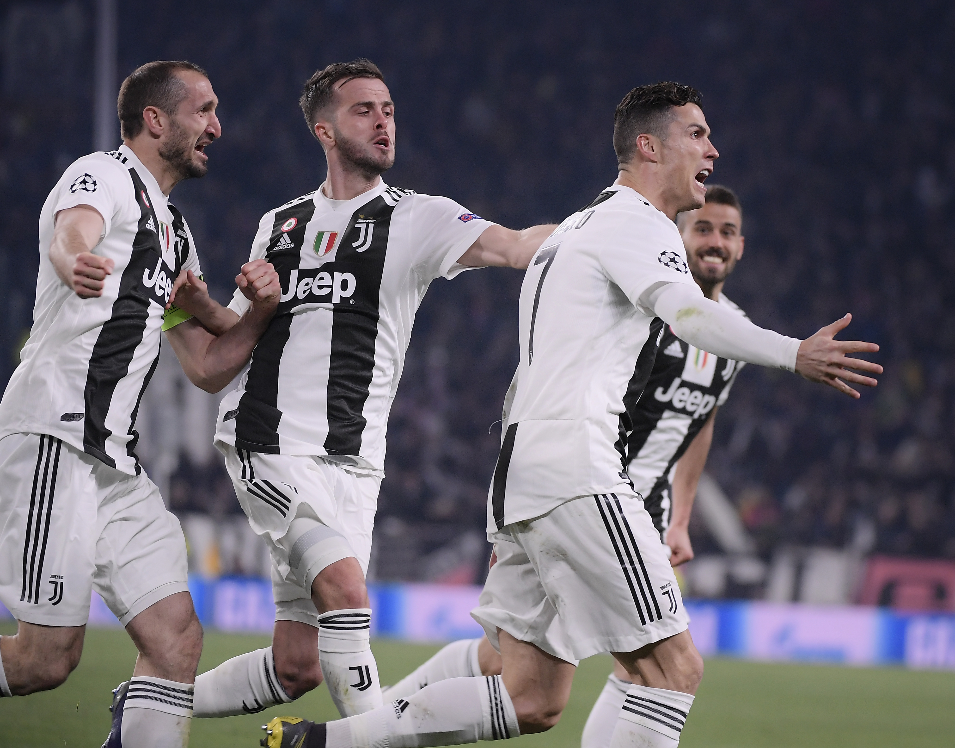 成都客战首尔：成都全主力出战，林加德首发，韦世豪替补（成都客战首尔：全主力出征，林加德先发，韦世豪替补）